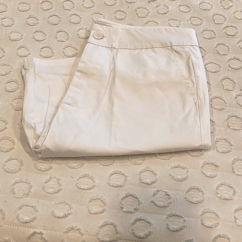 Mislook White Capri Pants- Size Large